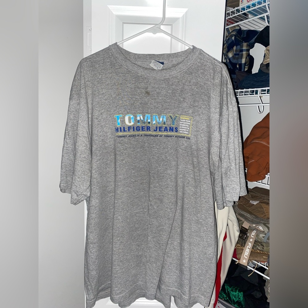 Vintage Grey Tommy Hilfiger T-shirt